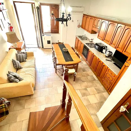 Holiday home Casa Veronica - Accogliente Casa Su Due Piani Nel Cuore Del Borgo *