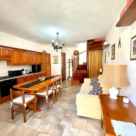 Casa Veronica - Accogliente Casa Su Due Piani Nel Cuore Del Borgo *