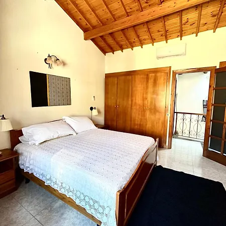 Casa Veronica - Accogliente Casa Su Due Piani Nel Cuore Del Borgo * Làconi